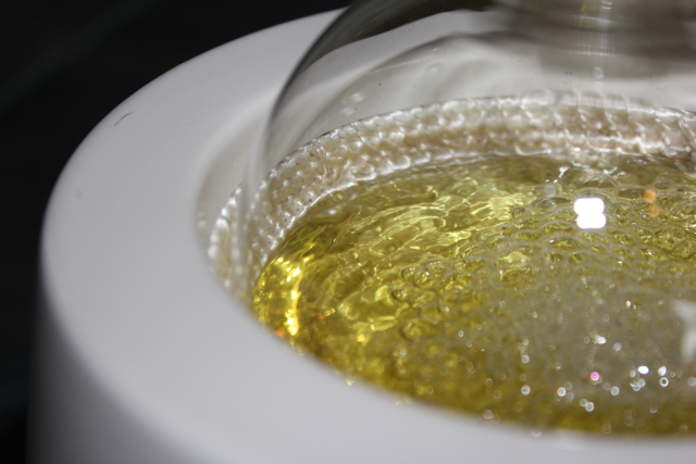 Frau Hitt Gin im Glas